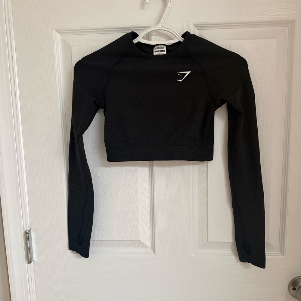 Gymshark Black Long Sleeve Cropped Workout Top